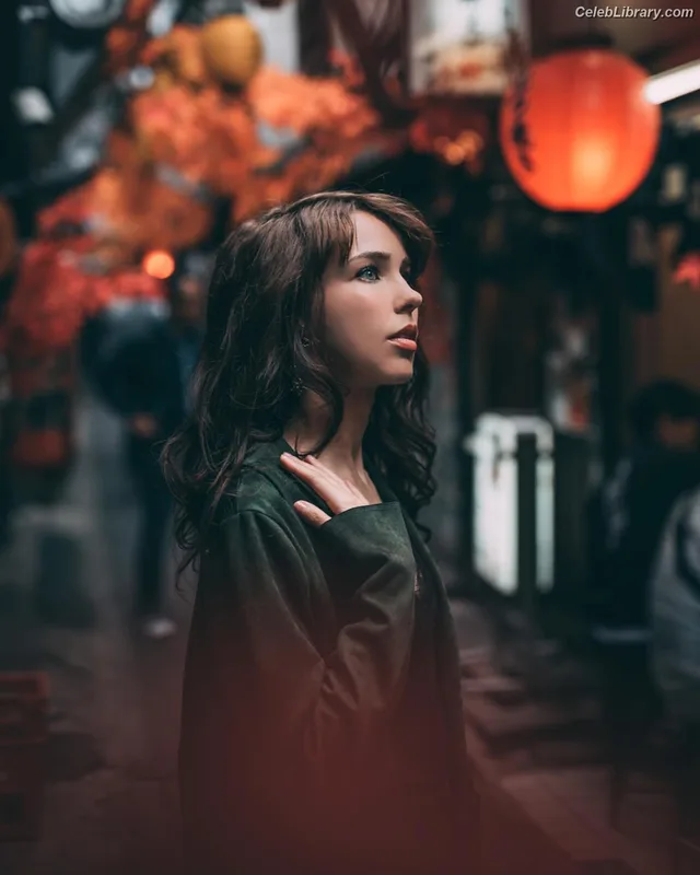 Stefanie Joosten photo 3 of 192