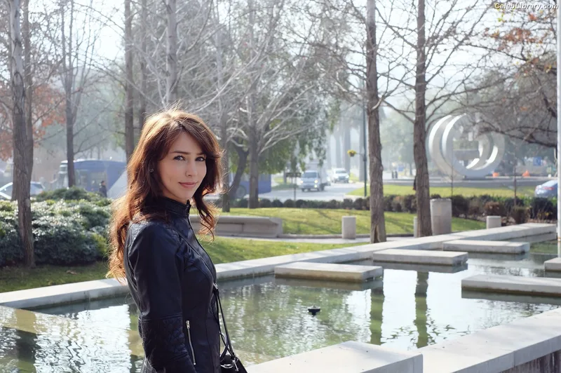 Stefanie Joosten photo 6 of 192