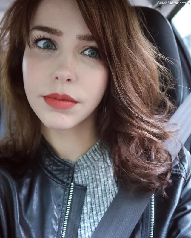 Stefanie Joosten photo 9 of 192
