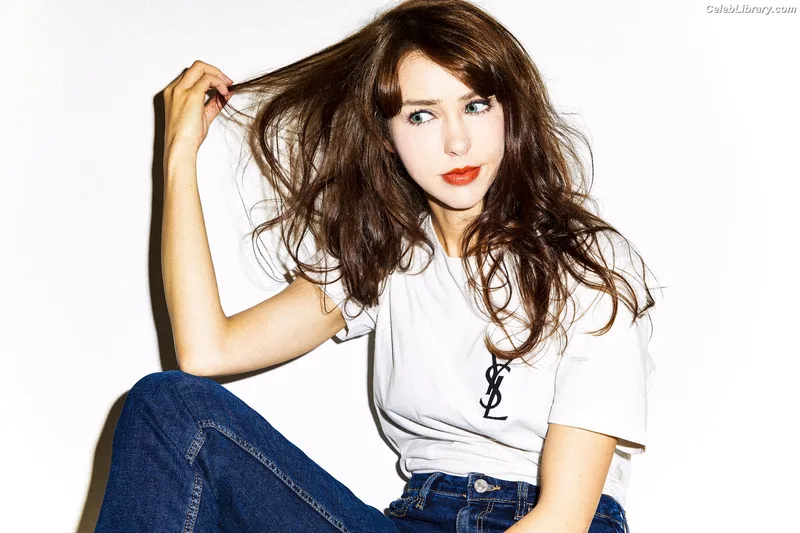 Stefanie Joosten photo 13 of 192