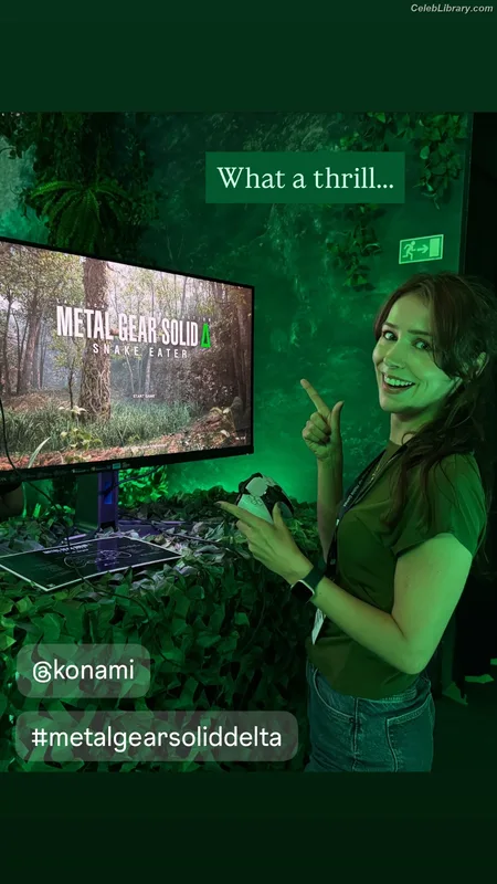 Stefanie Joosten photo 9 of 192
