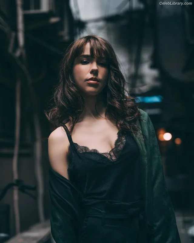 Stefanie Joosten photo 17 of 192