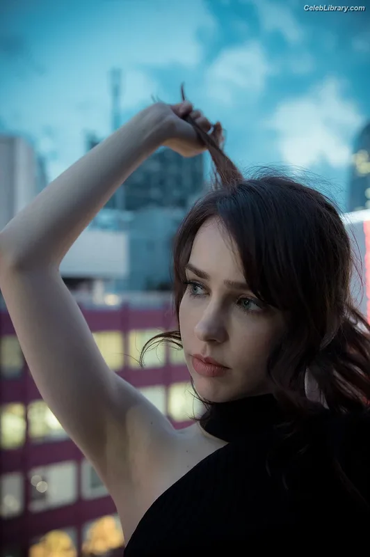 Stefanie Joosten photo 23 of 192