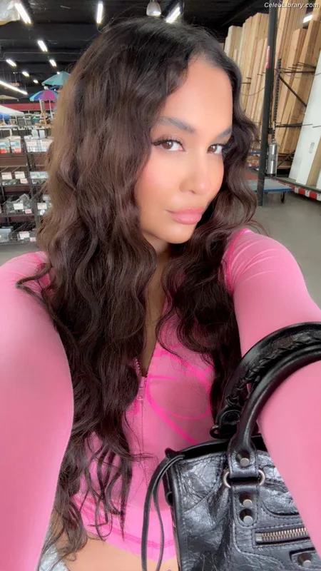 Stella Hudgens photo 2 of 1911