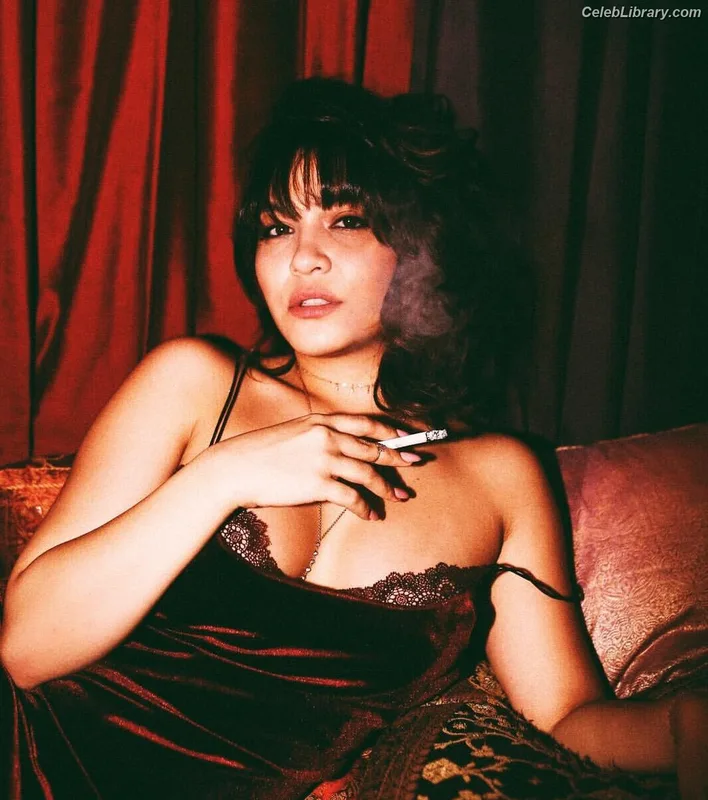 Stella Hudgens photo 3 of 1911