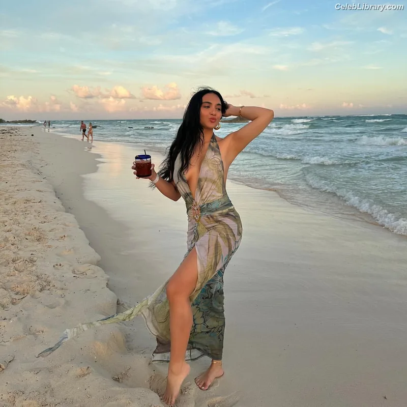 Stella Hudgens photo 14 of 1911