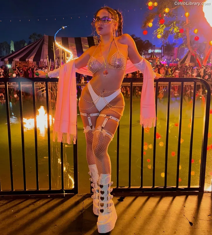 Stella Hudgens photo 24 of 1911