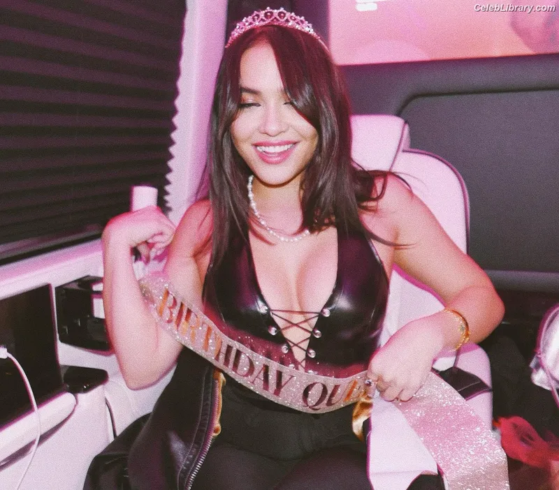 Stella Hudgens photo 2 of 1911