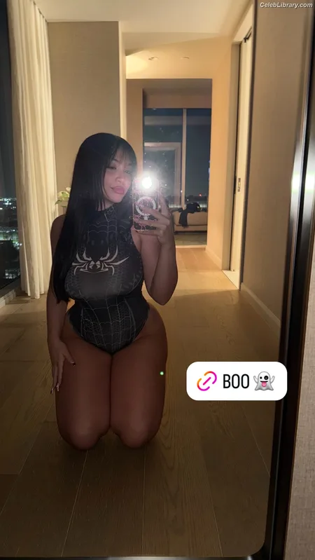 Stella Hudgens photo 10 of 1911
