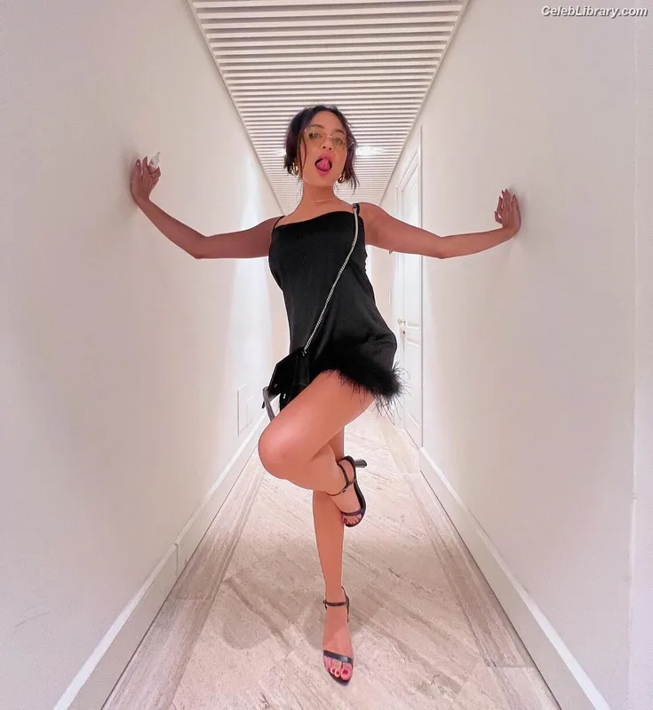 Stella Hudgens photo 24 of 1911