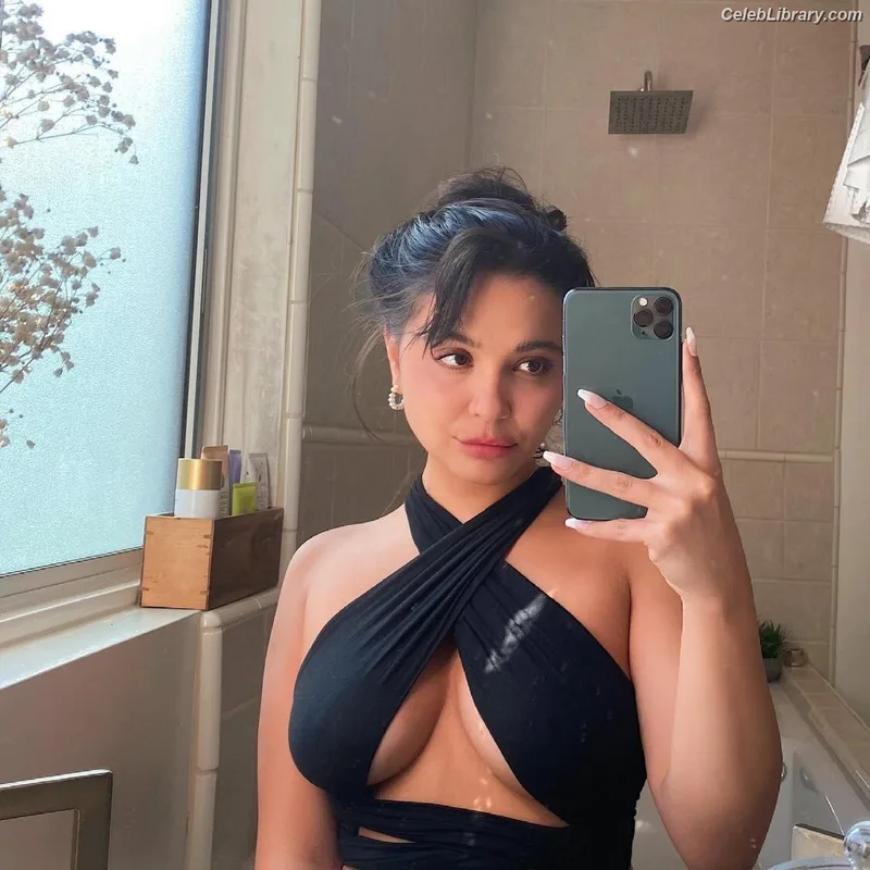 Stella Hudgens photo 21 of 1911