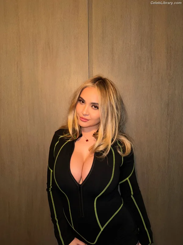 Stella Hudgens photo 10 of 1911