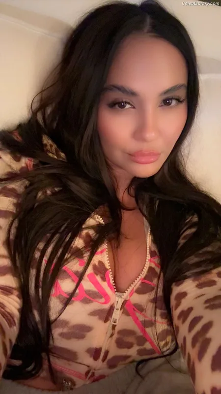 Stella Hudgens photo 15 of 1911