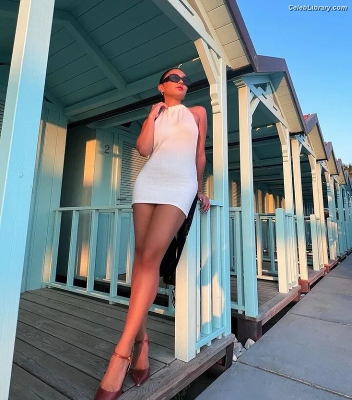 Stella Hudgens photo 19 of 1911