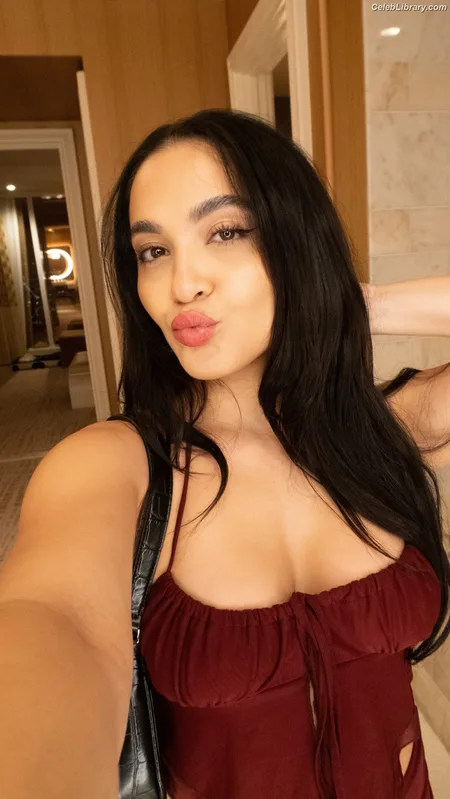 Stella Hudgens photo 17 of 1911
