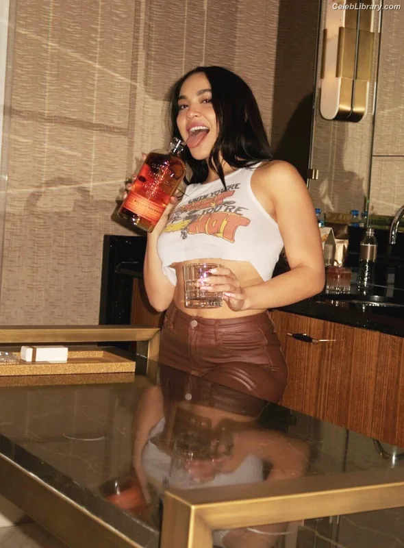 Stella Hudgens photo 3 of 1911
