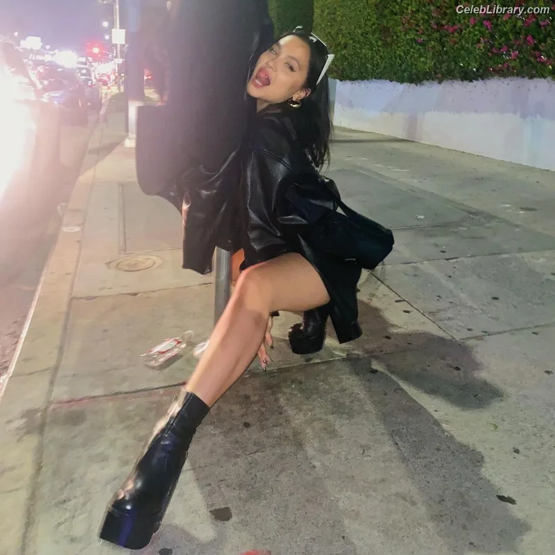 Stella Hudgens photo 6 of 1911