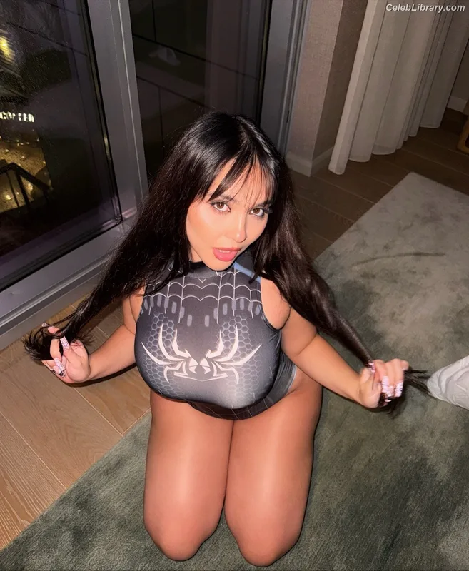 Stella Hudgens photo 1 of 1911
