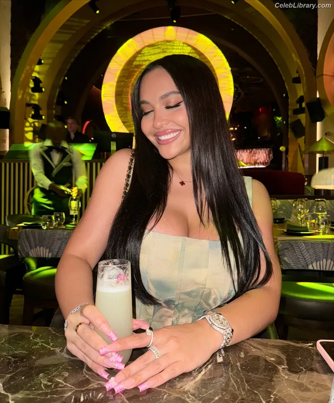 Stella Hudgens photo 13 of 1911