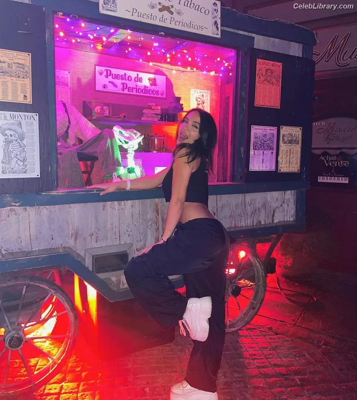 Stella Hudgens photo 12 of 1911
