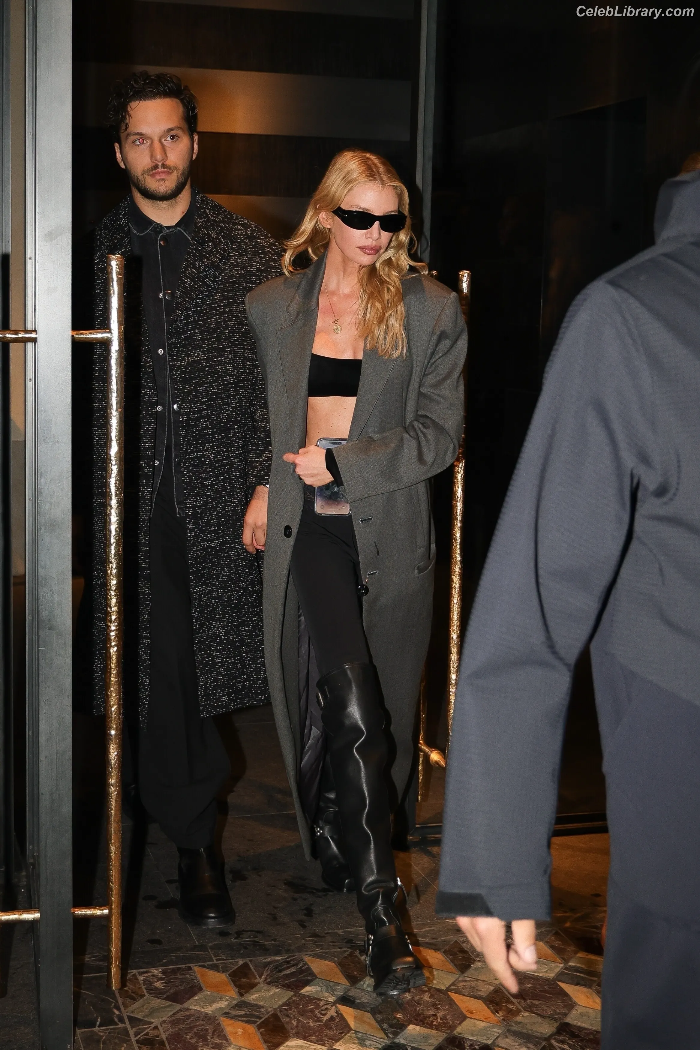 Stella Maxwell photo 18 of 1067