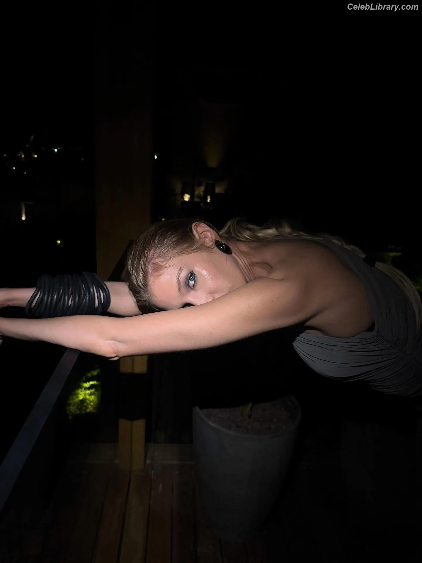 Stella Maxwell photo 12 of 1067