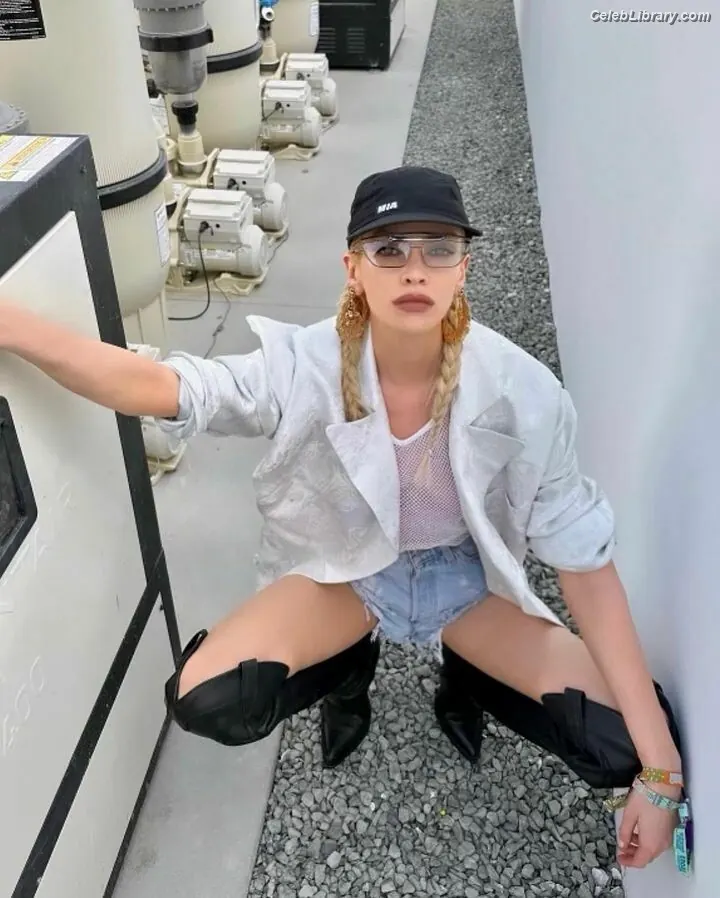 Stella Maxwell photo 7 of 1067