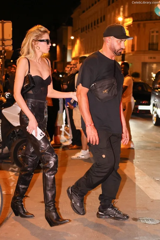 Stella Maxwell photo 14 of 1066