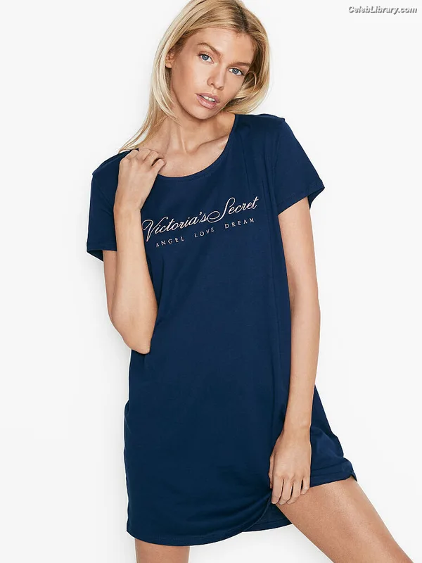 Stella Maxwell photo 15 of 1066