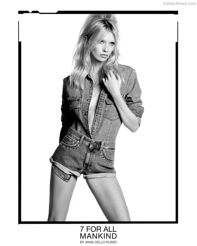 Stella Maxwell photo 21 of 1066