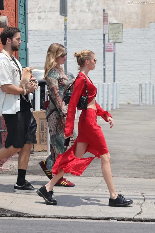 Stella Maxwell photo 13 of 1066