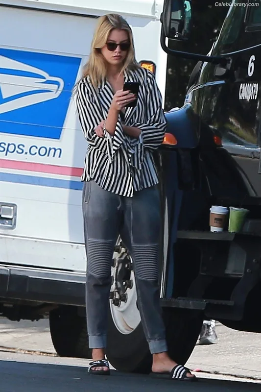 Stella Maxwell photo 14 of 1066