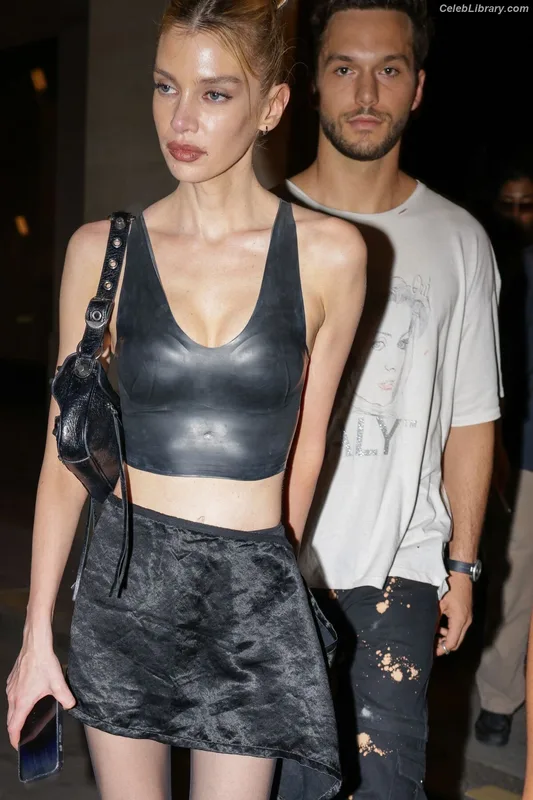 Stella Maxwell photo 24 of 1066
