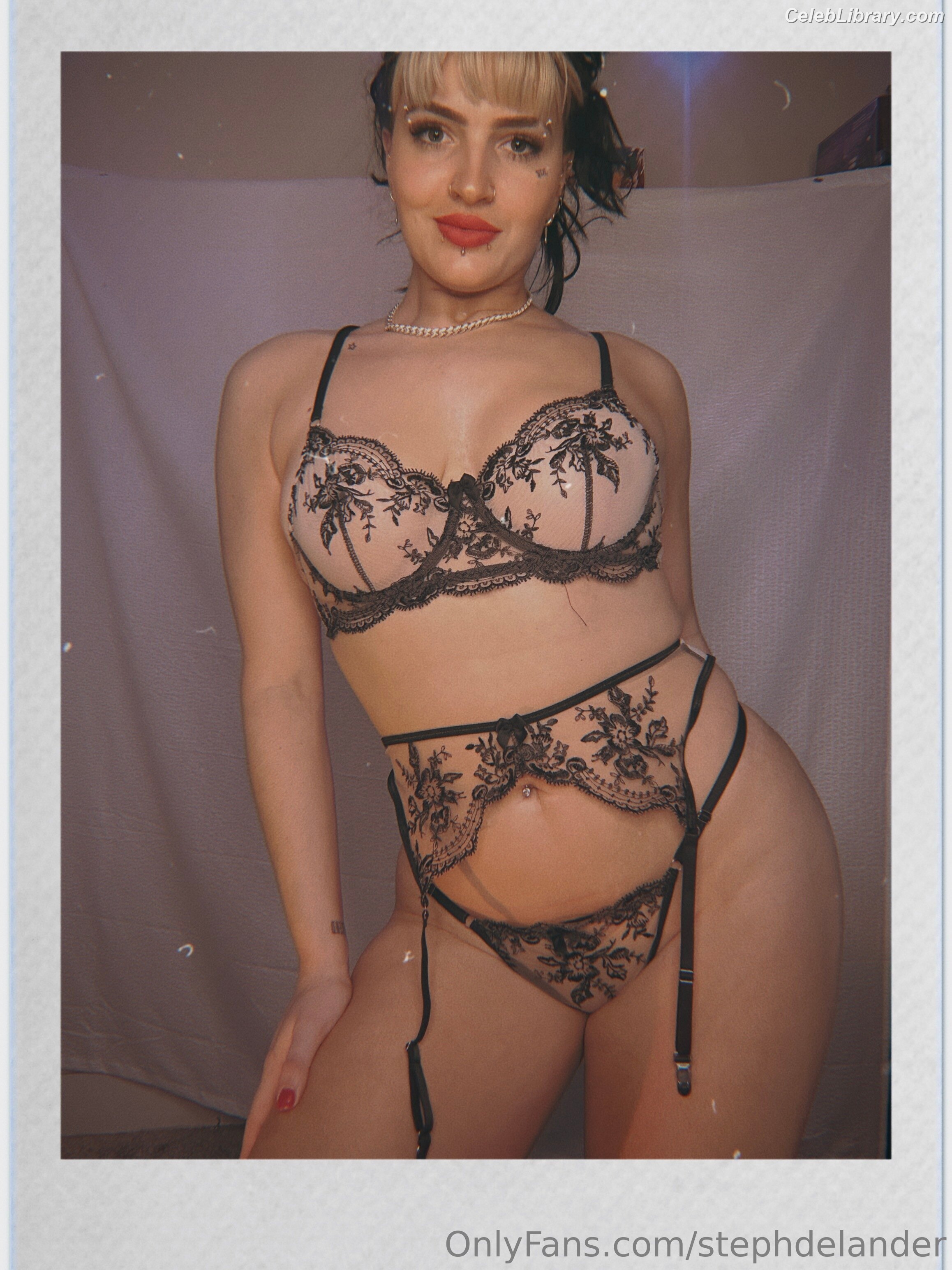 Steph De Lander photo 13 of 724