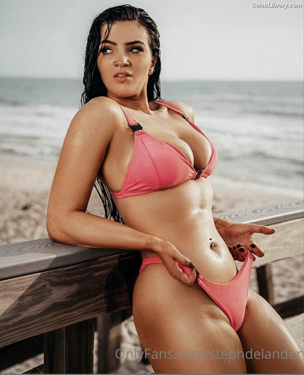 Steph De Lander photo 20 of 724