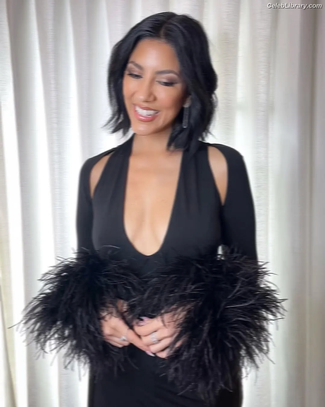 Stephanie Beatriz photo 2 of 309