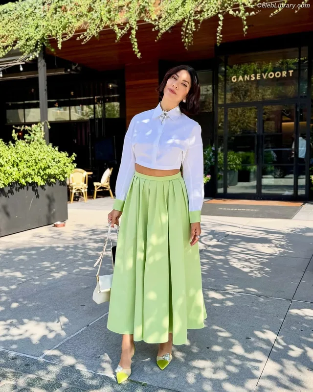 Stephanie Beatriz photo 17 of 309