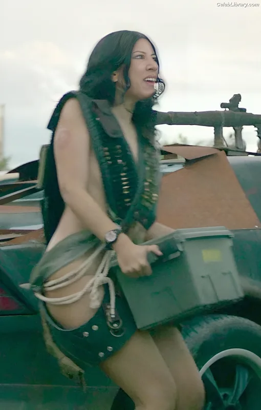 Stephanie Beatriz photo 6 of 309