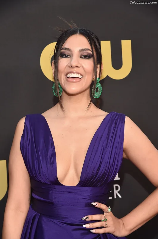 Stephanie Beatriz photo 5 of 309