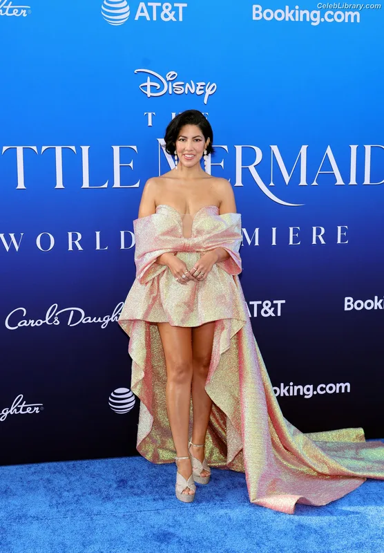 Stephanie Beatriz photo 9 of 309