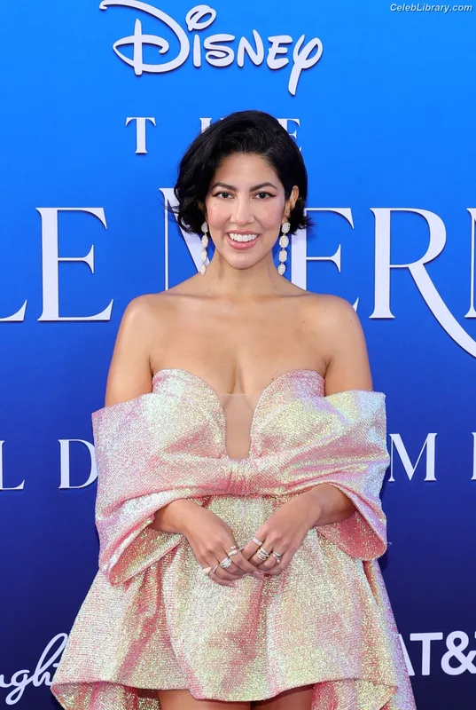 Stephanie Beatriz photo 10 of 309