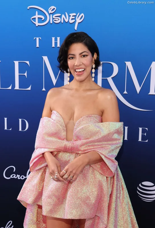 Stephanie Beatriz photo 11 of 309
