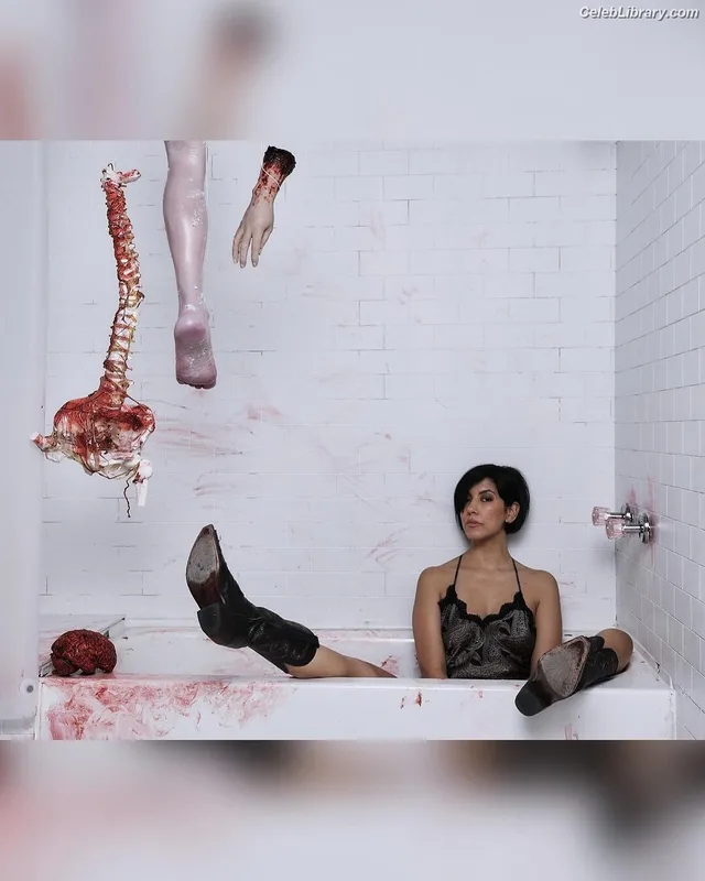 Stephanie Beatriz photo 19 of 309