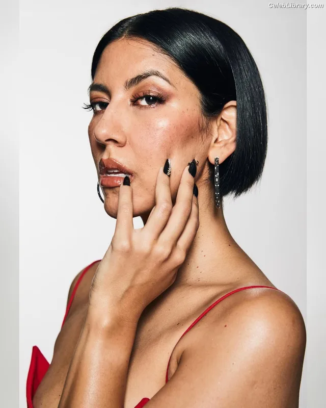 Stephanie Beatriz photo 1 of 309