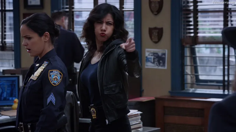 Stephanie Beatriz photo 2 of 309