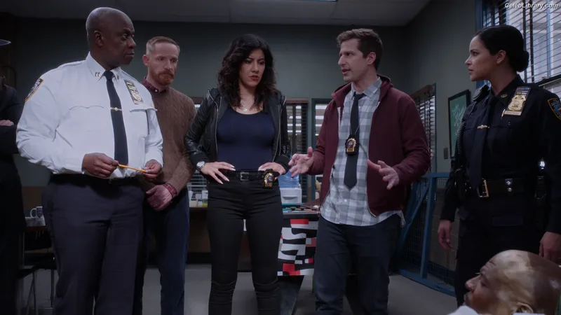 Stephanie Beatriz photo 4 of 309