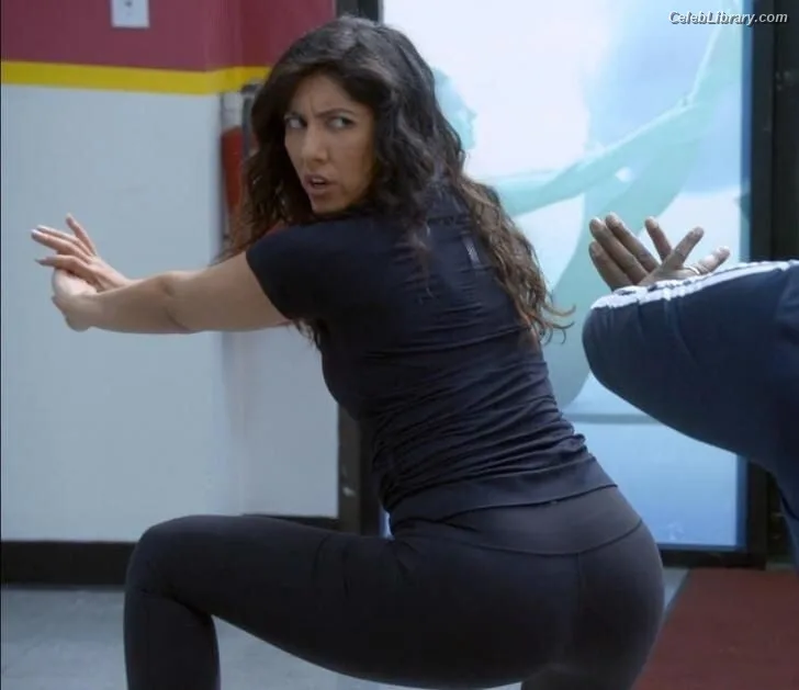 Stephanie Beatriz photo 1 of 309