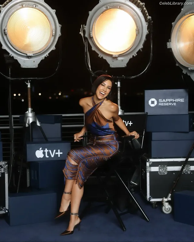 Stephanie Beatriz photo 1 of 309