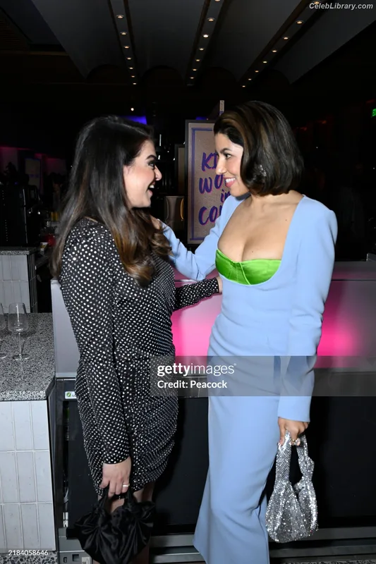 Stephanie Beatriz photo 4 of 309