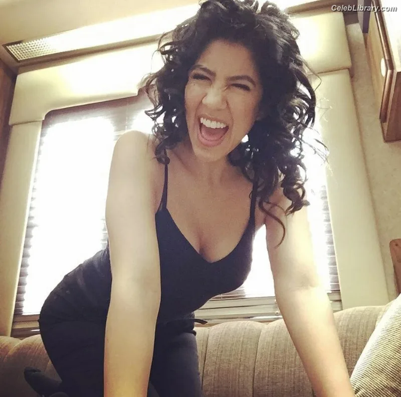 Stephanie Beatriz photo 16 of 309